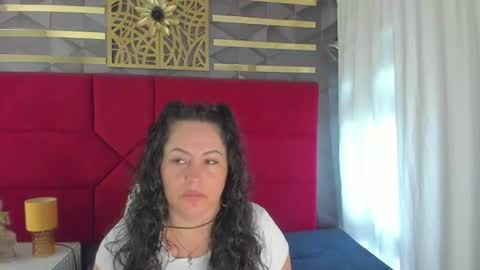 Hanny  online show from 06-25-26, 11:48