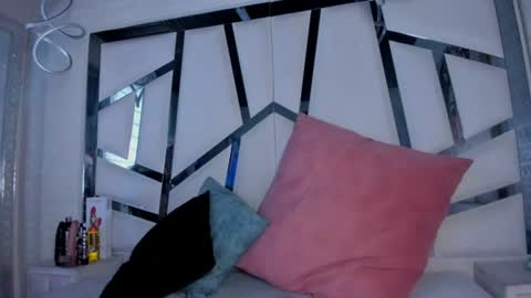 hanny_watson online show from 07-25-26, 01:19