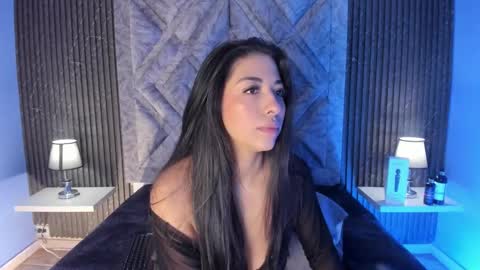 hannyk_ online show from 03-12-26, 11:38