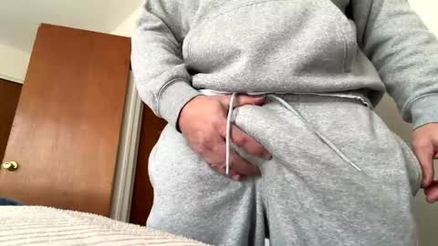 hans9355875 online show from 02-12-26, 04:57