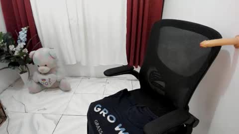 Snapshot of haplacious chatting on 10-02-25, 08:10 haplacious online show from 10-02-25, 08:10