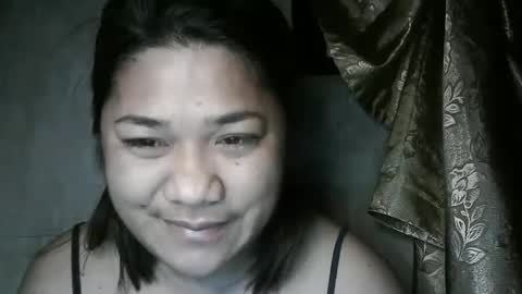 happy00725310 online show from 02-03-25, 08:13