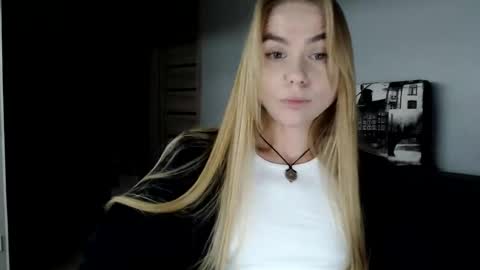 happy_fox_ online show from 12-03-24, 09:12