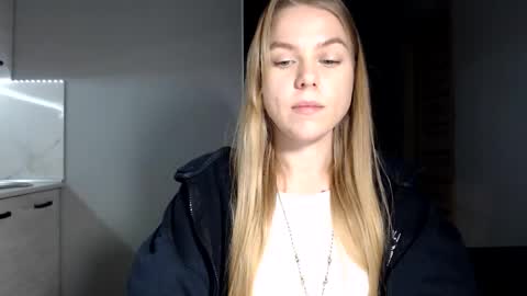 Snapshot of happy_fox_ chatting on 12-04-25, 08:39 happy_fox_ online show from 12-04-25, 08:39