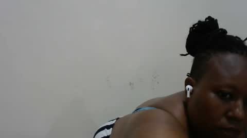 happy_slut254 online show from 10-08-25, 03:42