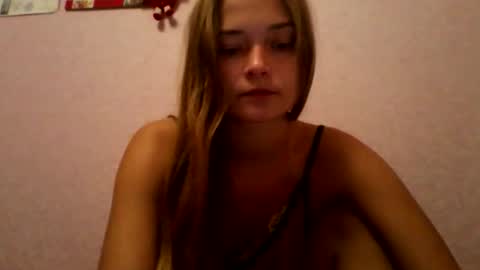 happyemily  online show from 10-25-25, 06:35