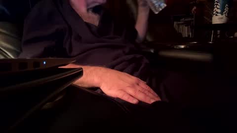 Jhonassmann12 online show from 12-04-24, 07:17