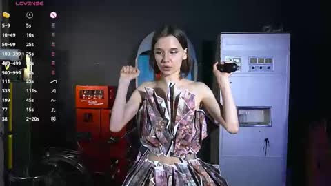 Evy  online show from 10-25-25, 03:18