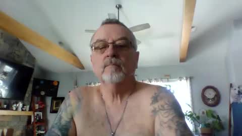 Snapshot of happynudist7373 chatting on 01-16-26, 03:49 happynudist7373 online show from 01-16-26, 03:49