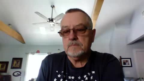 Snapshot of happynudist7373 chatting on 07-12-26, 02:19 happynudist7373 online show from 07-12-26, 02:19