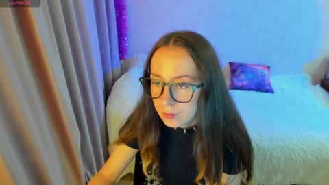 Stephanie online show from 09-14-25, 07:02