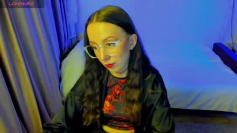 Stephanie online show from 04-30-26, 08:15