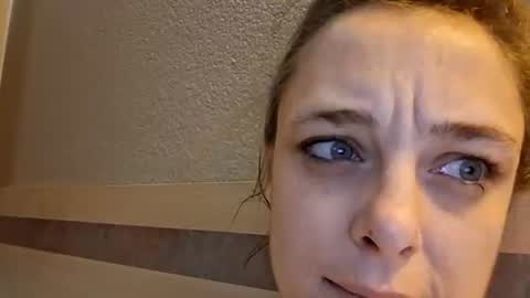 happysunshine4319 online show from 05-16-26, 04:39