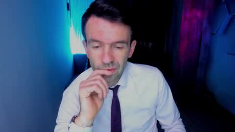 Steve online show from 10-26-25, 03:23