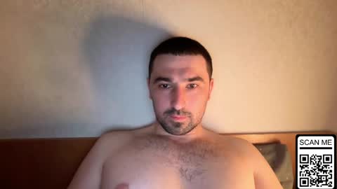 Snapshot of hard_to_obey chatting on 03-31-26, 07:36 Vadim online show from 03-31-26, 07:36