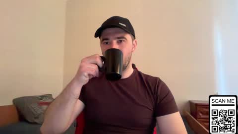 Snapshot of hard_to_obey chatting on 04-04-26, 12:57 Vadim online show from 04-04-26, 12:57