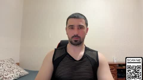 Snapshot of hard_to_obey chatting on 04-10-26, 05:06 Vadim online show from 04-10-26, 05:06