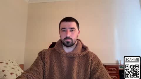 Snapshot of hard_to_obey chatting on 04-14-26, 11:27 Vadim online show from 04-14-26, 11:27