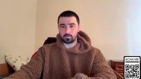 Snapshot of hard_to_obey chatting on 04-15-26, 11:06 Vadim online show from 04-15-26, 11:06