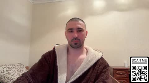 Snapshot of hard_to_obey chatting on 04-22-26, 07:15 Vadim online show from 04-22-26, 07:15