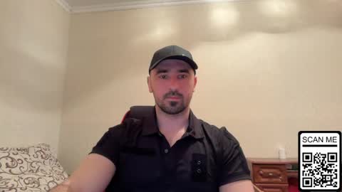 Snapshot of hard_to_obey chatting on 04-27-26, 06:06 Vadim online show from 04-27-26, 06:06