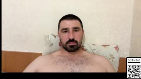 Snapshot of hard_to_obey chatting on 06-15-26, 06:54 Vadim online show from 06-15-26, 06:54