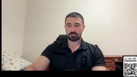 Snapshot of hard_to_obey chatting on 06-18-26, 06:34 Vadim online show from 06-18-26, 06:34