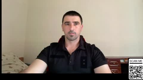 Snapshot of hard_to_obey chatting on 06-21-26, 11:35 Vadim online show from 06-21-26, 11:35