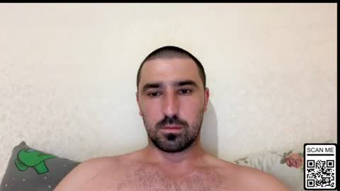 Snapshot of hard_to_obey chatting on 06-30-26, 06:31 Vadim online show from 06-30-26, 06:31