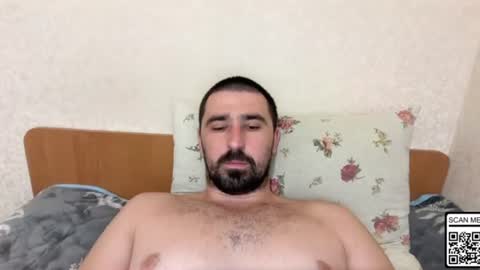 Snapshot of hard_to_obey chatting on 07-19-26, 04:11 Vadim online show from 07-19-26, 04:11