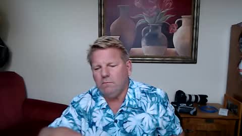 Steele and Cassie online show from 12-01-25, 11:21