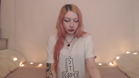 Emily online show from 05-11-26, 09:23