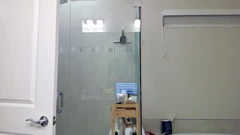 Snapshot of hardcoremike35 chatting on 01-16-26, 12:25 HcoreMike online show from 01-16-26, 12:25