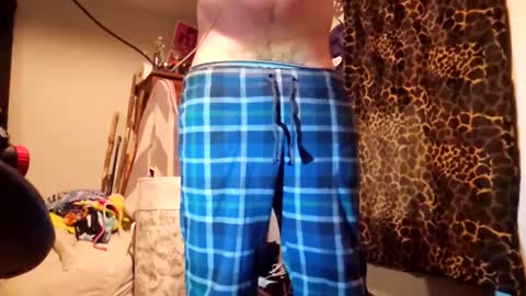 Snapshot of hardfastandrough chatting on 02-25-26, 04:44 Funsize online show from 02-25-26, 04:44