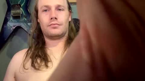 Snapshot of hardguy6969333 chatting on 11-03-25, 08:15 Average guy 01 online show from 11-03-25, 08:15