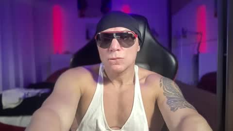 Snapshot of hardmattsteel chatting on 02-16-25, 02:32 MATTSTEEL - ITALIAN STALLION online show from 02-16-25, 02:32