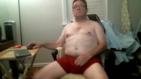 Snapshot of hardmik chatting on 07-19-26, 01:20 Mik online show from 07-19-26, 01:20