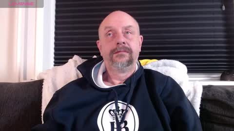 MrLazy online show from 12-04-24, 03:32