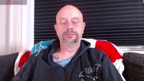 MrLazy online show from 01-08-25, 06:41