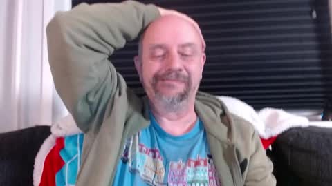 MrLazy online show from 01-15-25, 07:12