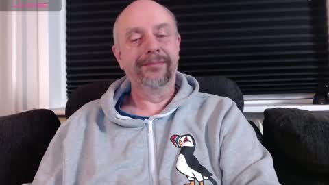 MrLazy online show from 02-11-25, 05:40