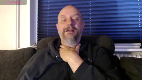 MrLazy online show from 10-26-25, 07:03