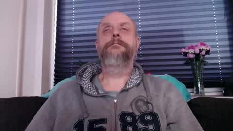 MrLazy online show from 02-18-26, 04:25