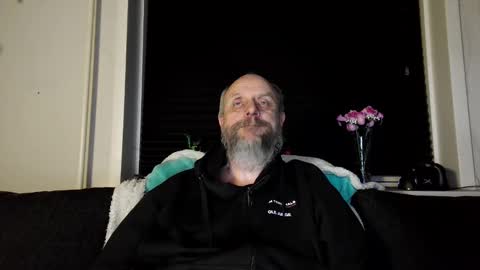 Snapshot of hardmrlazy chatting on 03-27-26, 06:40 MrLazy online show from 03-27-26, 06:40