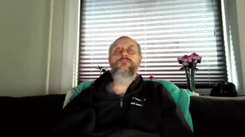 Snapshot of hardmrlazy chatting on 03-28-26, 04:39 MrLazy online show from 03-28-26, 04:39