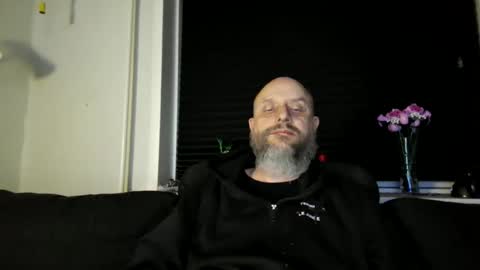 Snapshot of hardmrlazy chatting on 04-07-26, 10:09 MrLazy online show from 04-07-26, 10:09