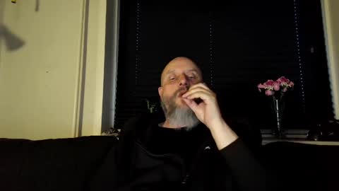 Snapshot of hardmrlazy chatting on 04-13-26, 06:13 MrLazy online show from 04-13-26, 06:13