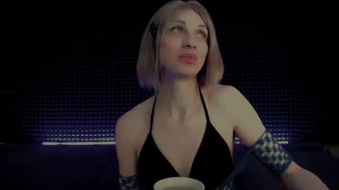 Miss Hardy online show from 01-16-26, 02:59