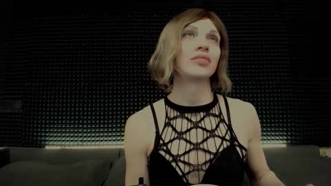 Snapshot of hardy_green chatting on 03-01-26, 04:36 Miss Hardy online show from 03-01-26, 04:36