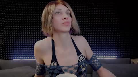 Snapshot of hardy_green chatting on 03-20-26, 03:55 Miss Hardy online show from 03-20-26, 03:55